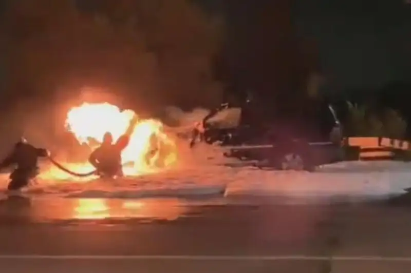 Автомобиль сгорел в промзоне Павлодара
