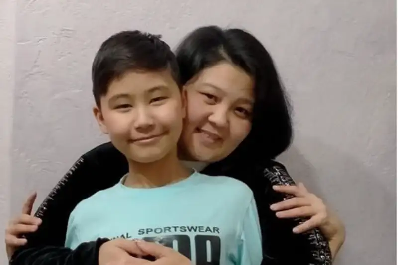 Павлодарский школьник выиграл международный чемпионат по маникюру в Париже