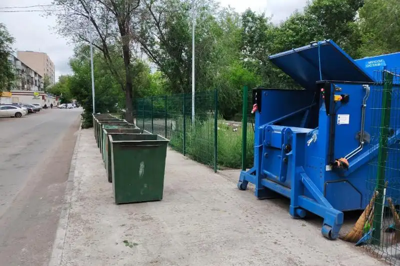 Как решается проблема с уборкой мусора в Караганде