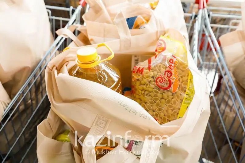 Свыше 10 тысяч продуктовых корзин раздали нуждающимся в столице