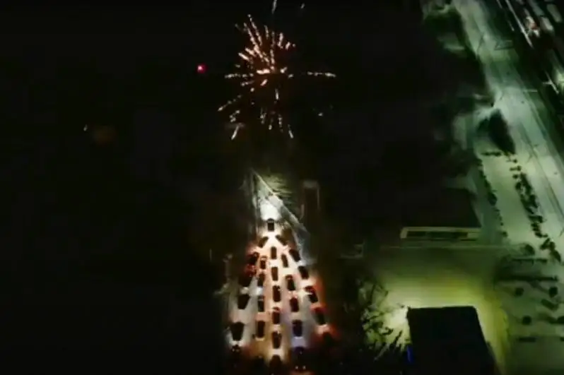 Автоёлку зажгли в Караганде