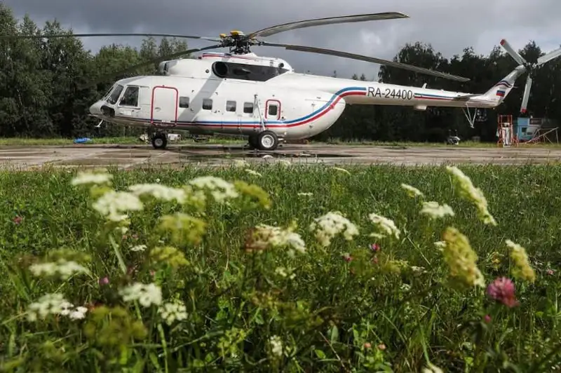 На Камчатке упал вертолет с туристами
