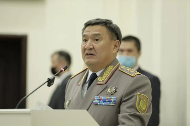 В преддверии Дня защитника Отечества госнаграды получили сотрудники Антикоррупционной службы