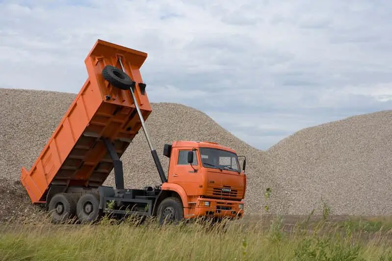Житель Темиртау пытался повеситься, зацепив веревку за кузов самосвала