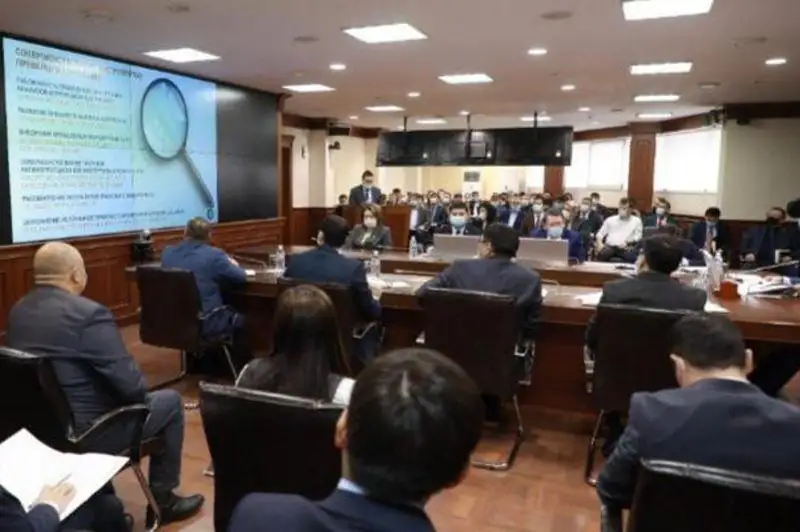 Atyraýda sybaılas jemqorlyqqa qarsy saıasat tujyrymdamasy túsindirildi