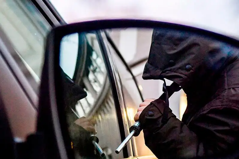 Подростки катались на угнанном авто в Сатпаеве