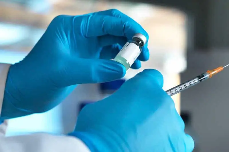 Almaty koronavırýsqa qarsy vaktsınanyń taǵy eki transhyn alady