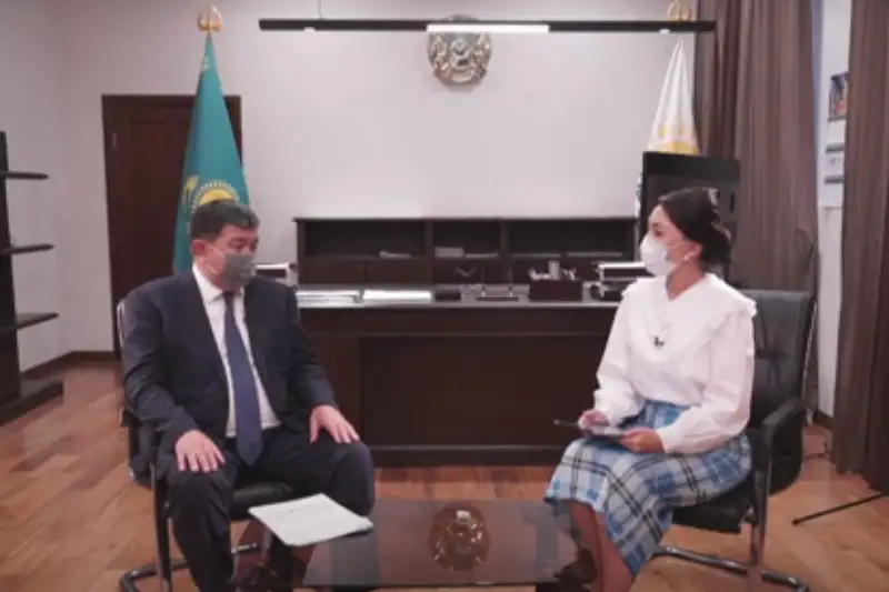 О развитие нефтегазовой отрасли и привлечении инвестиций рассказал аким Атырауской области