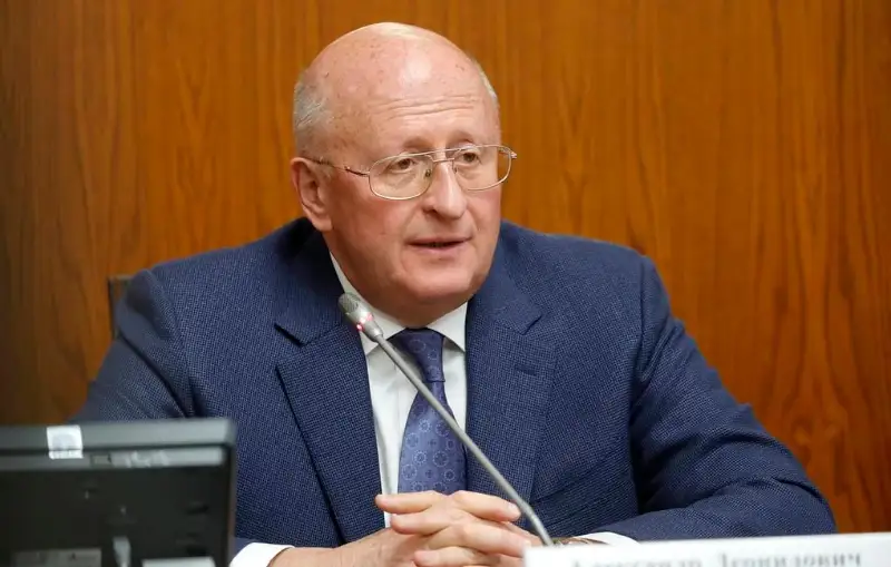 Около 80% якобы привившихся «Спутником V» и заболевших россиян купили сертификат - глава центра Гамалеи