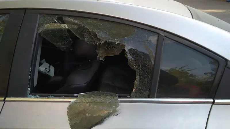 Мужчина устроил ДТП на угнанном автомобиле в Кокшетау