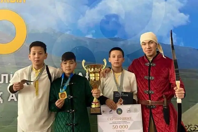 Юные лучники из района Мангистауской области вернулись с республиканского турнира призерами