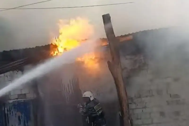 Жители Караганды остались без электричества из-за пожара в трансформаторе