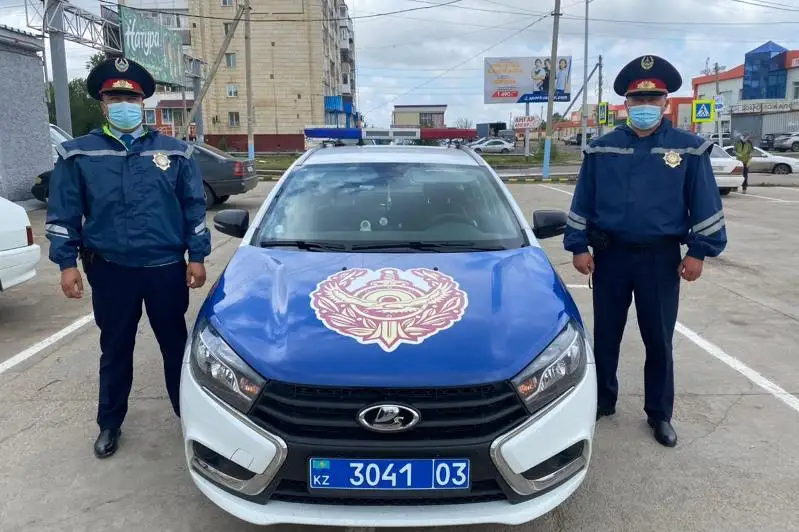 Акмолинские полицейские помогли доставить женщину с инсультом в больницу