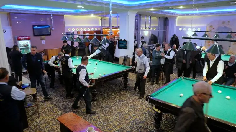 Международный турнир по бильярду среди ветеранов проходит в Нур-Султане