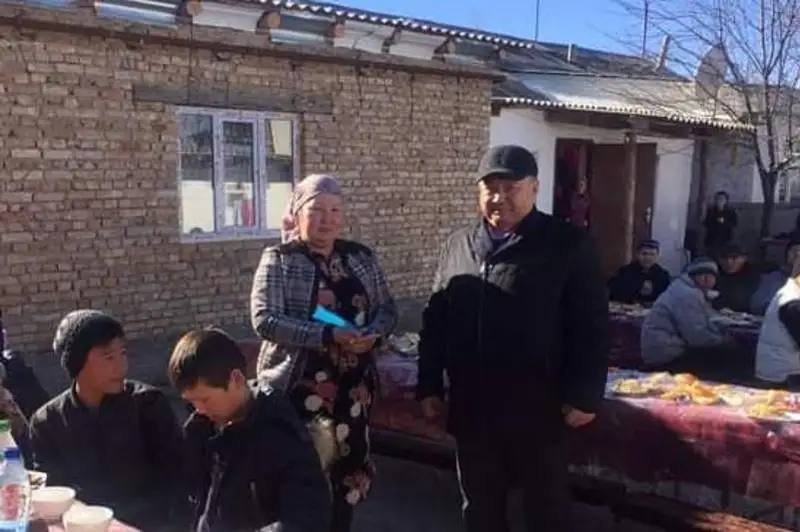 Тюлькубасцы подарили дом матери-одиночке