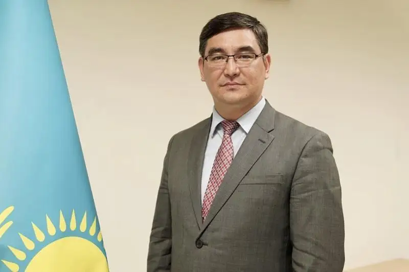 Одним из научных консультантов докторантов должен быть зарубежный ученый – стандарты МОН