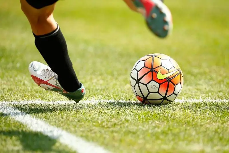 Депутаты: Где 78 футболистов, которых торжественно провожали на учебу в Бразилию