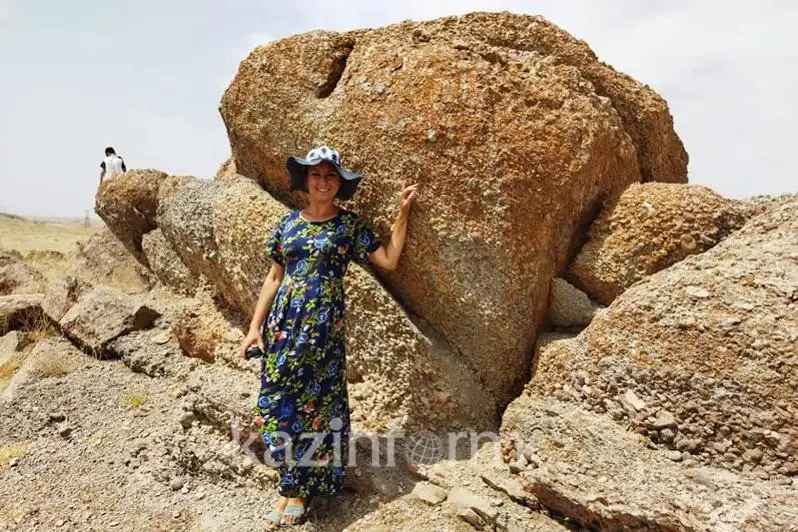 «Долину Драконов» нашли жамбылские любители-краеведы недалеко от Тараза