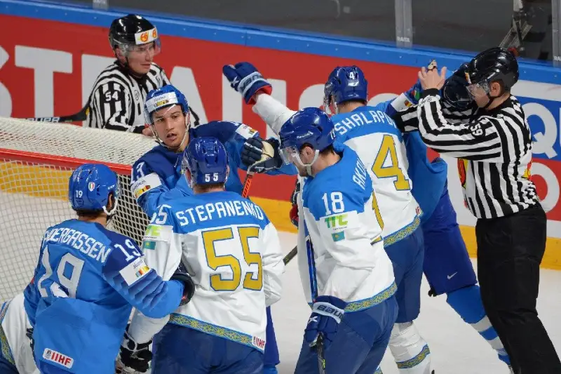 Хоккеисты сборной Казахстана разгромили Италию и вошли в ТОП-10 ассистентов на ЧМ-2021