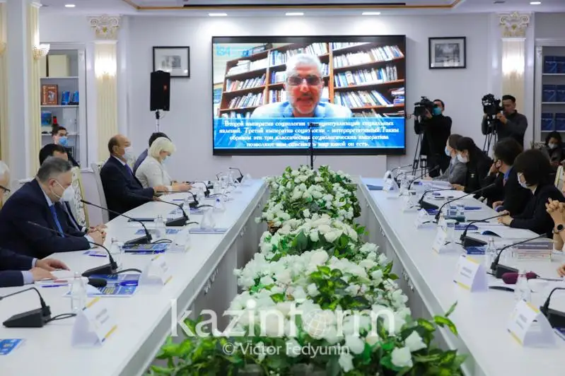 Социологи внесли важный вклад в развитие Казахстана – спикер Сената