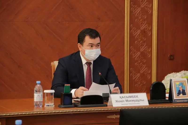 Обеспечить служебным жильём молодых педагогов поручил аким Карагандинской области