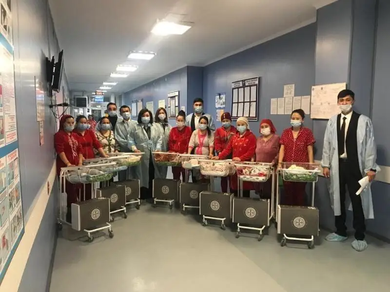Mereke kúnderi Jambyl oblysynda 5 egiz dúnıege keldi