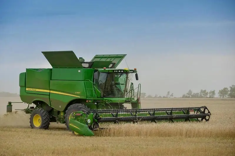 Более 60% зерновых площадей убрано в СКО