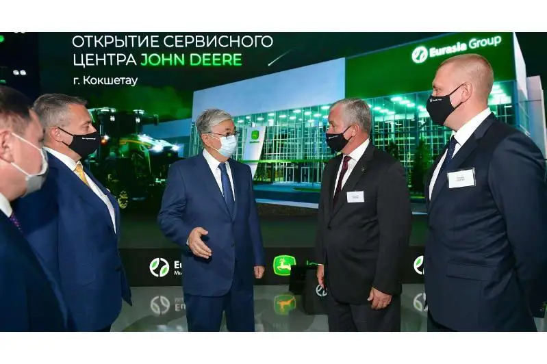 Тоқаев «Eurasia Group Kazakhstan» ЖШС-ның сервис орталығын аралап көрді