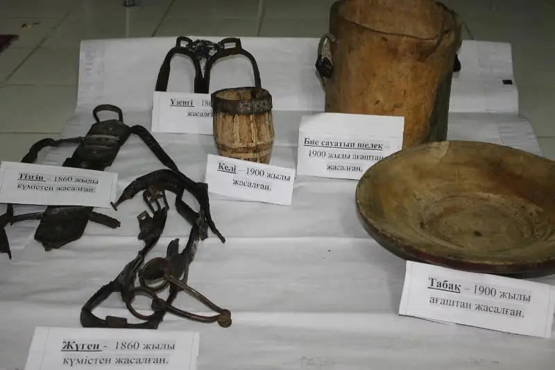 Erqanat Turymtaı qazaqtyń kóne jádigerlerin búginge deıin saqtap keledi