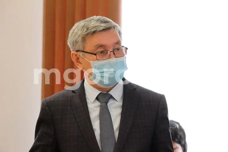 Чиновника из Уральска наказали за грубые выражения в прямом эфире