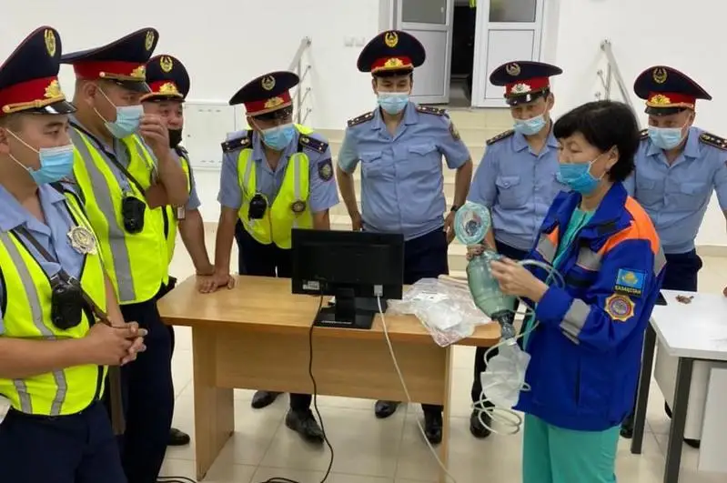 Оказывать первую медпомощь при ДТП обучили павлодарских полицейских