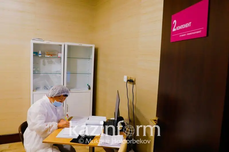 Алматыда 1 миллионға жуық адам вакцинаның екі компонентін салдырды