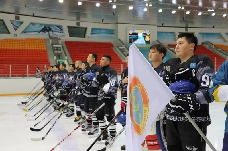 Турнир по хоккею на кубок министра по ЧС впервые прошел в Нур-Султане