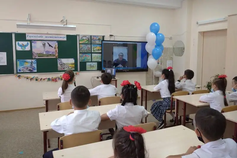 Классные часы и уроки «Тәуелсіздік жетістігі» прошли в СКО