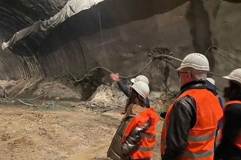 В Туркестанской области проверили ход строительства тоннеля