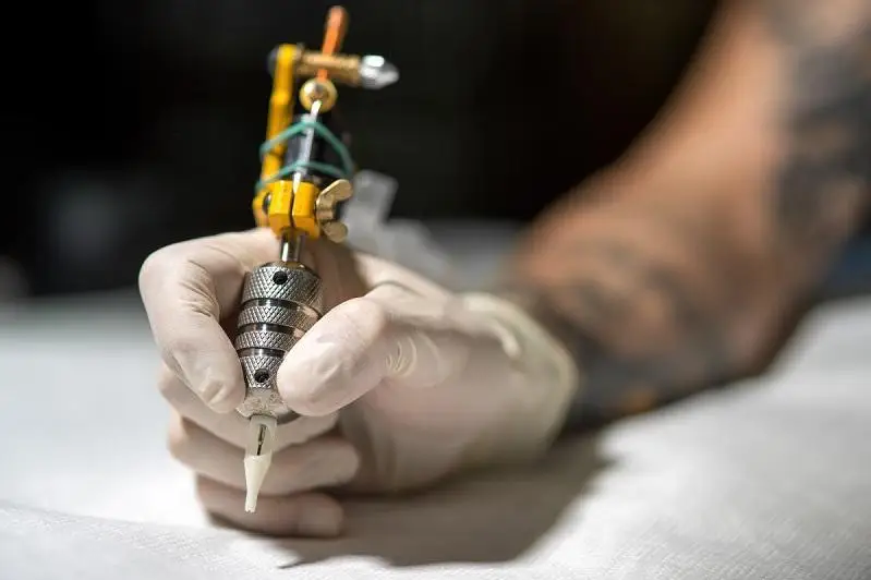Kosmetıkalyq jáne kórkem tatý densaýlyqqa qaýipti me – sanıtar dárigerdiń jaýaby
