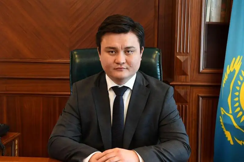 Áset Erǵalıev Prezıdent bastamalaryn júzege asyrý joldaryn atady