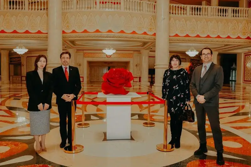 Инсталляцию итальянской художницы установили в «Астана Опера»