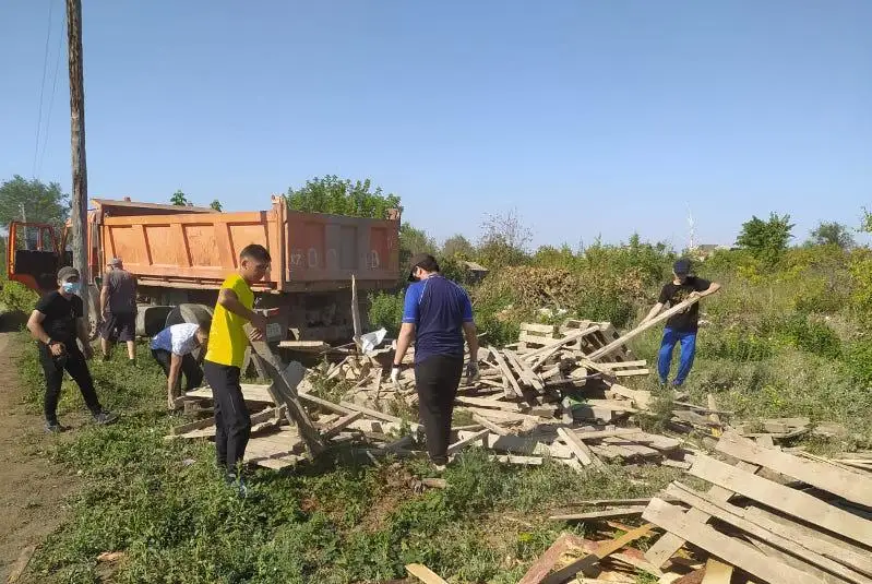 Многодетной семье помогли курсанты Костанайской академии МВД