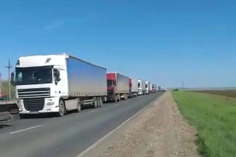 МКК Ресей шекарасындағы жүк көлігінің кептелісі жайлы: Жүктің құжаттар пакеті сай болуы керек