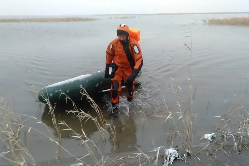 Тело пропавшего рыбака найдено в озере Тортколь в Карагандинской области