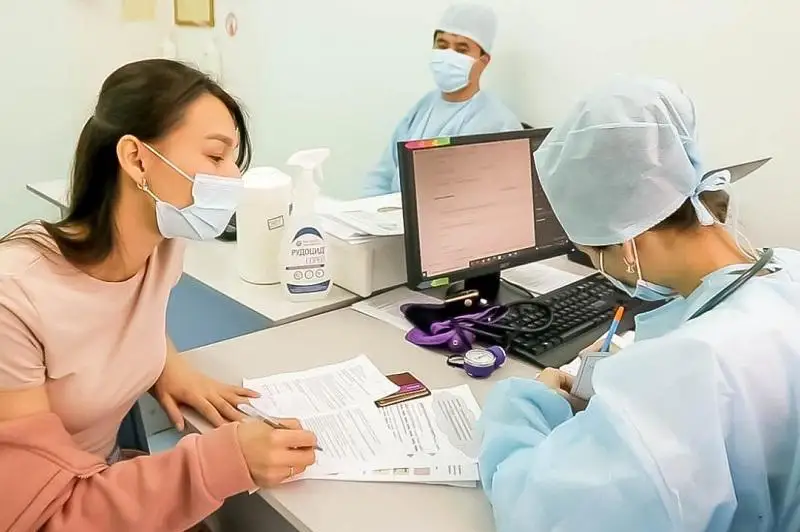 Более 400 тысяч человек вакцинированы в столице