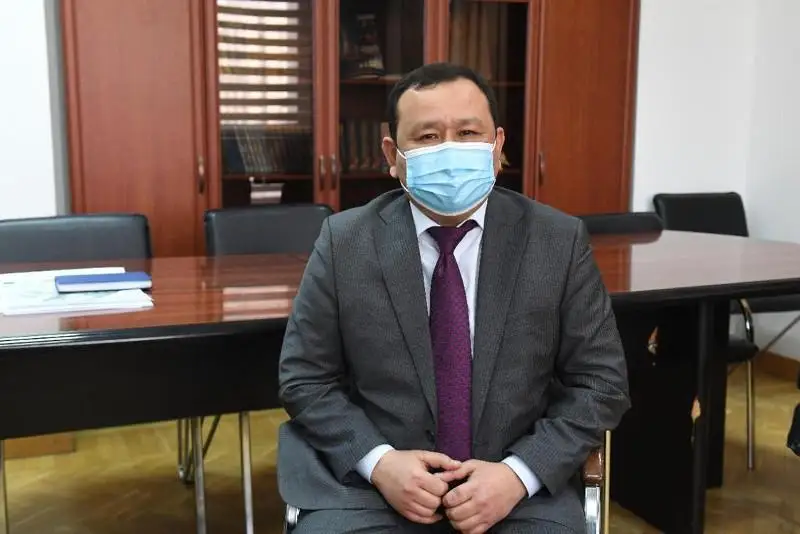 Almatyda qalalyq basqarmanyń basshysy óziniń «ustalǵandyǵy» týraly qaýesetke qatysty pikir bildirdi