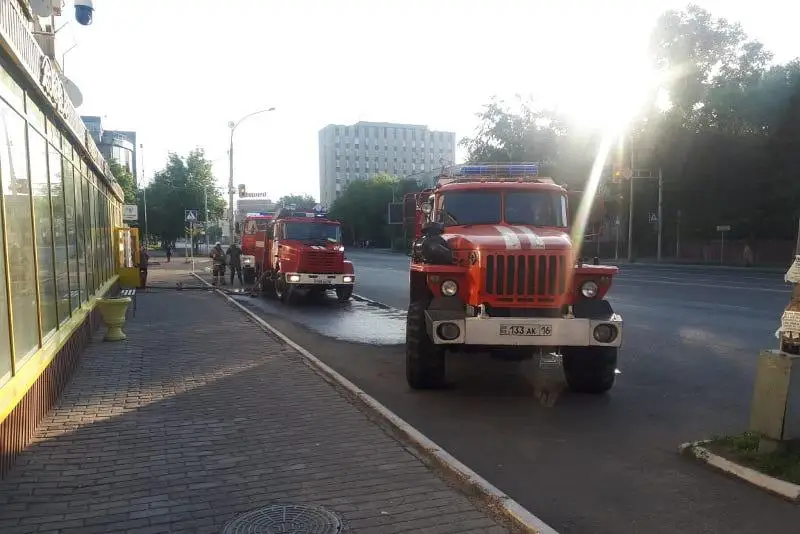 Пожар на двух объектах торговли произошел в ВКО