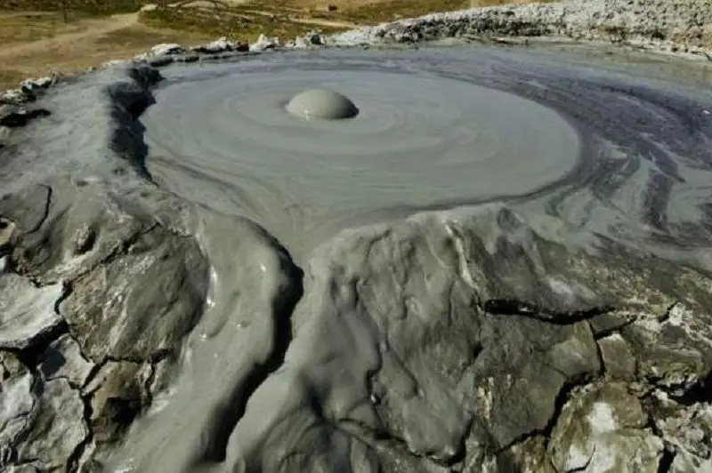 Комплекс грязевых вулканов планируют запустить в Азербайджане