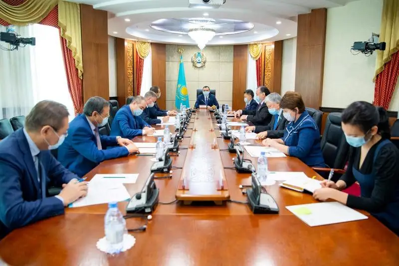 Сенаторы утвердили повестку предстоящего заседания Сената