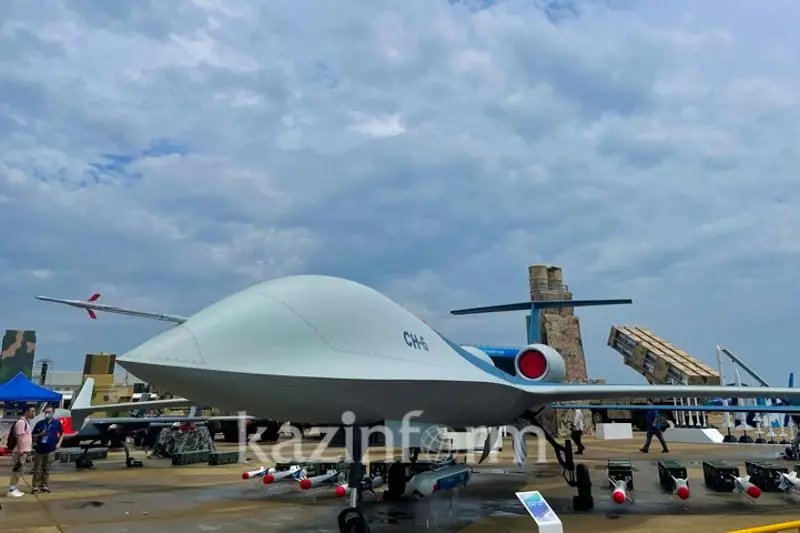 Международный авиасалон Airshow China 2021 открылся в Китае