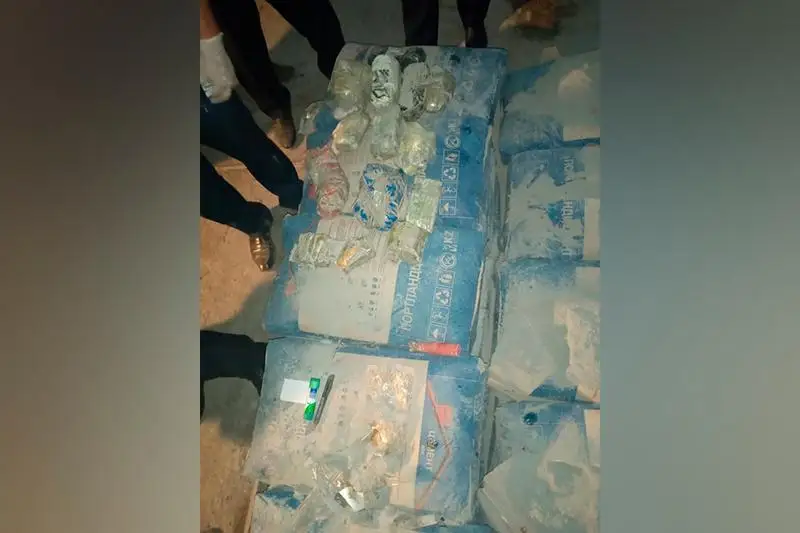 Qyzylorda túrmesine tsement arasyna esirtki men shprıts jasyryp kirgizbek bolǵan