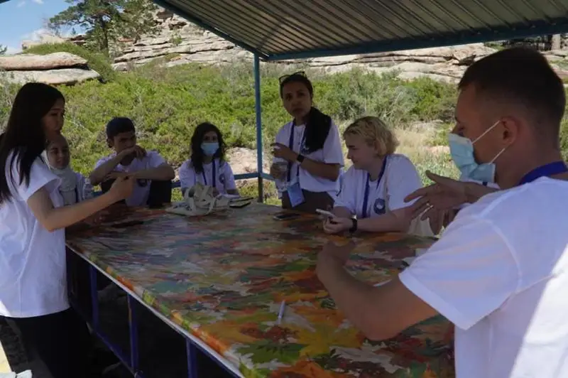 Молодежь этнокультурных объединений развивает свои знания по казахскому языку