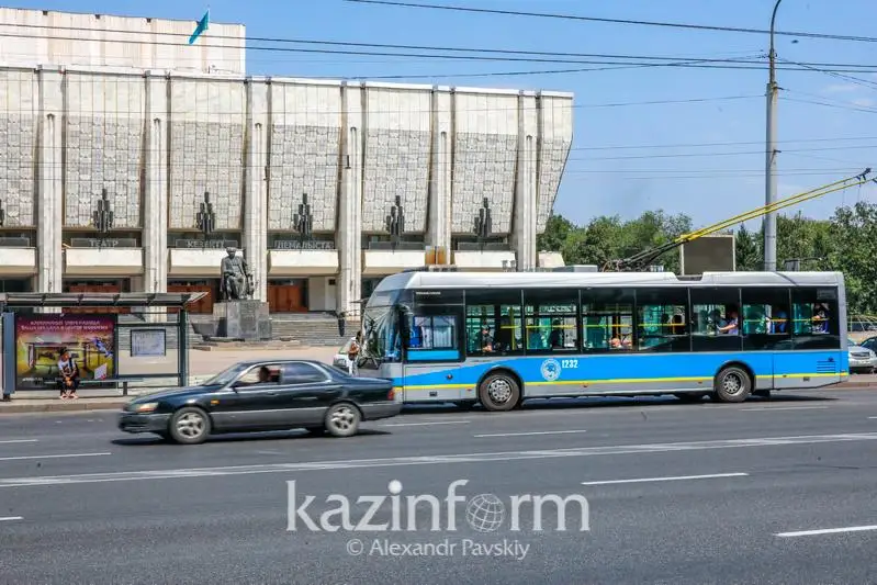 Как будет работать общественный транспорт в выходные в Алматы